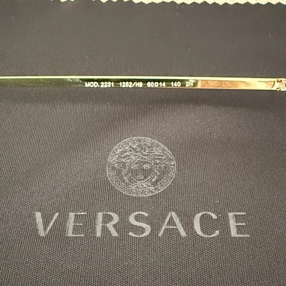 NWT - Versace Gold Frame Aviator Sunglasses with Purple-Rose Gradient Lenses - Picture 4 of 7